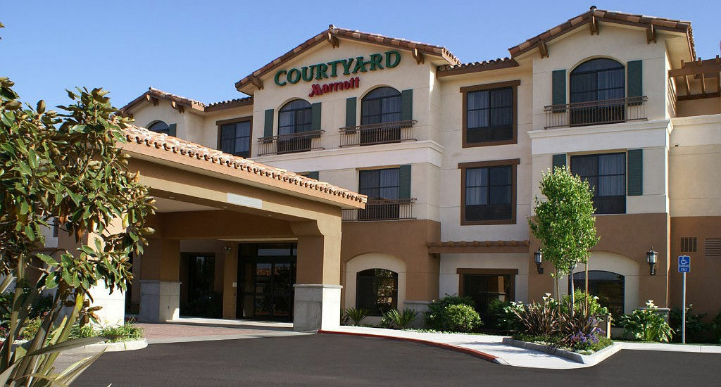 Courtyard Thousand Oaks Ventura County Hotel Exterior photo